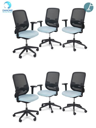 ORANGE BOX
Suite de six fauteuils de bureau,...