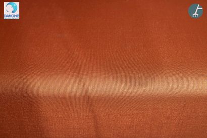 SILVERA 
Suite de trois banquettes composant...