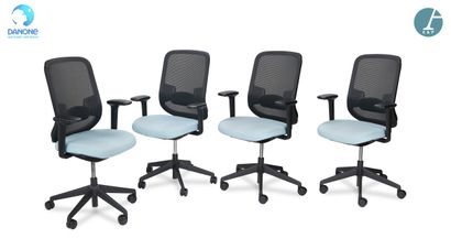 ORANGE BOX
Suite de quatre fauteuils de bureau,...