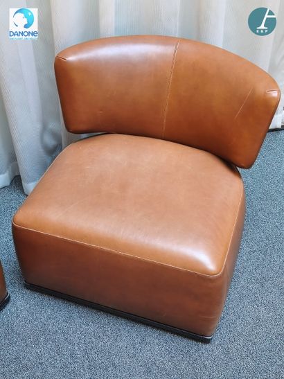 MAXALTO
Paire de fauteuils bas, structure...