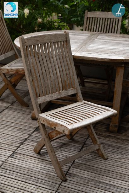 Table d'extérieur en teck, avec 4 chaises....