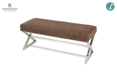 GRUPO NS
A bench seat, chromed metal base,...