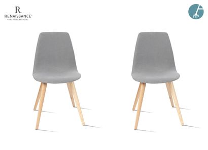 Paire de chaises, piètement bois naturel,...