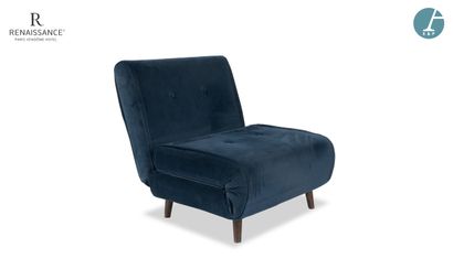 Un sofabed, piètement en bois naturel, garniture...
