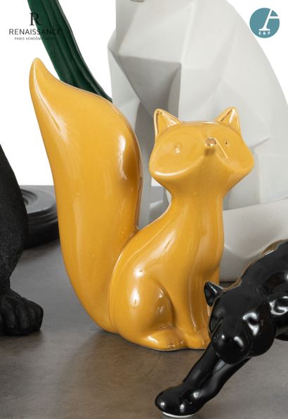 Un fort lot de 8 bibelots et objets décoratifs...