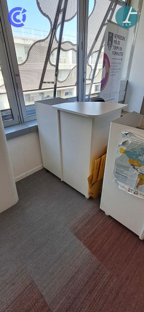 CLEN 
Bureau d'accueil mobile avec retour...
