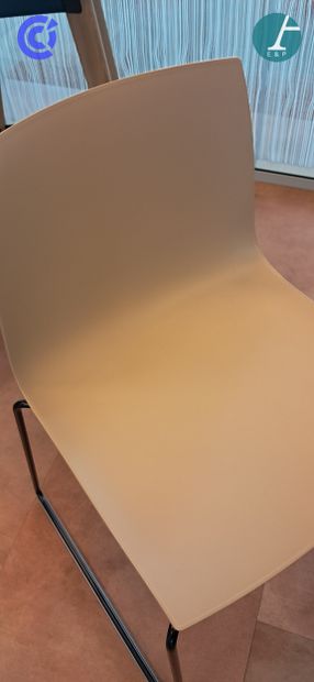 ARPER - Design LIEVORE-ALTHERR-MOLINA - Modèle...
