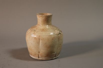 VIETNAM, Tanhoa, XIIe/XIIIe siècle	
Pot en...