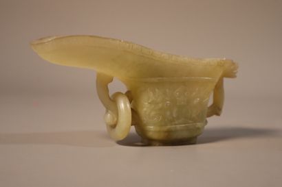 CHINA, 20th century
Archaizing jade (nephrite)...