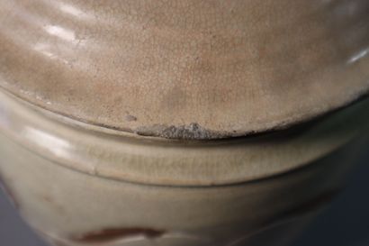 VIETNAM, Tanhoa, XIIe/XIVe siècle	
Pot couvert...