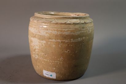 VIETNAM, XIIe/XIIIe siècle	
Pot balustre...