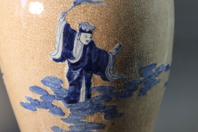CHINE, Nankin, XIXe siècle	
Paire de vases...