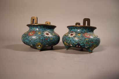 CHINE, XIXe siècle	
Paire de brûle-parfums...