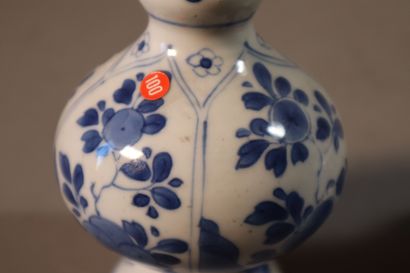 CHINA, KANGXI period (1662 - 1722)
Pair of...