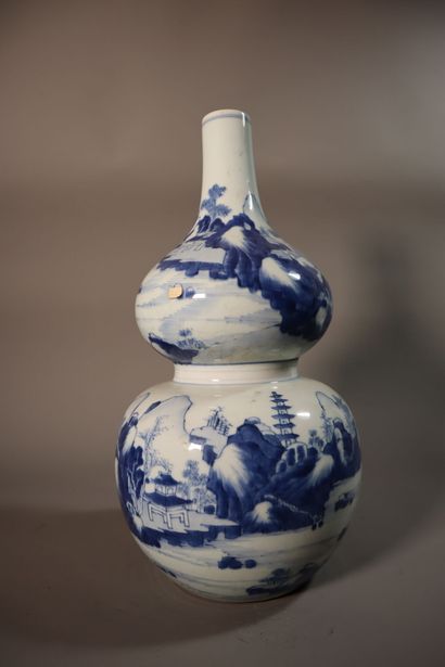 CHINA, KANGXI period (1662 - 1722)
Large...