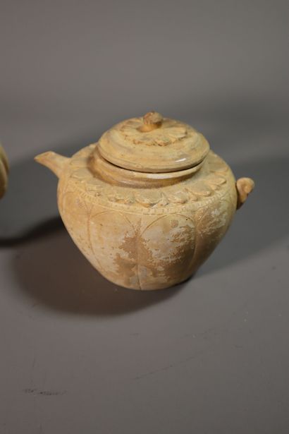 VIETNAM, Tanhoa, XIIe/XIIIe siècle	
Trois...