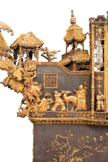CHINA, 19th century
Important two-sided carved...
