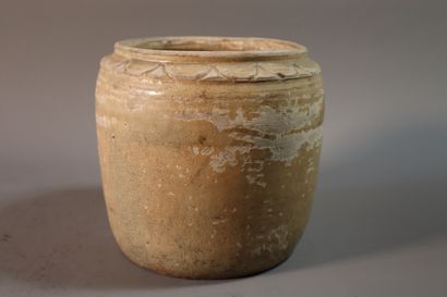 VIETNAM, XIIe/XIIIe siècle	
Pot balustre...