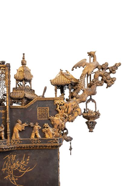 CHINA, 19th century
Important two-sided carved...
