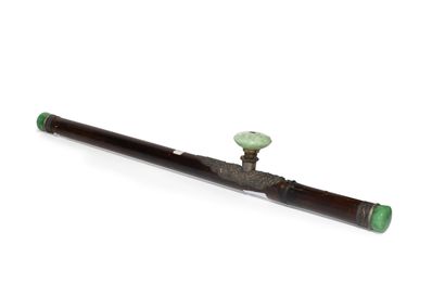 CHINE, vers 1900	
Deux pipes à opium en bambou,...