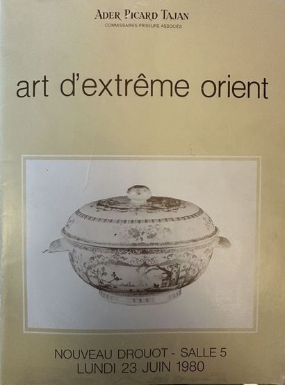 CHINE, XIXe siècle	
Statuette de dignitaire...