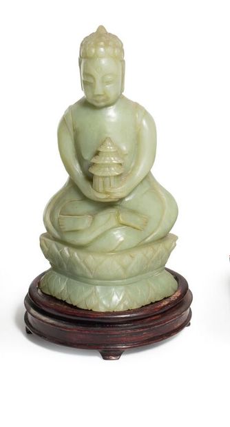 CHINA, circa 1900
Statuette of Amitayus in...