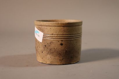 VIETNAM, Tanhoa,XIIe/XIIIe siècle	
Pot à...