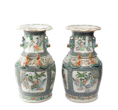 CHINA, Canton, 19th century
Pair of porcelain...