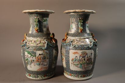 CHINA, Canton, 19th century
Pair of porcelain...