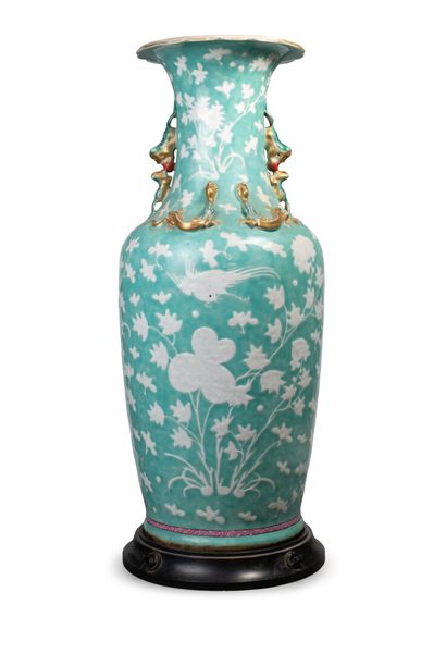 CHINE, Canton, XIXe siècle	
Grand vase balustre...