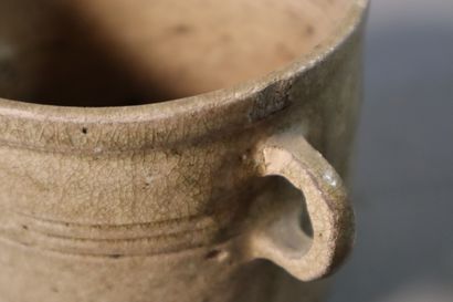VIETNAM, Tanhoa,XIIe/XIIIe siècle	
Pot à...