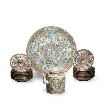 CHINA, Canton, 19th century
Polychrome enameled...