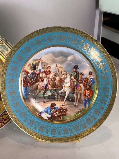 Ensemble d'assiettes : 
- Assiette commémorative...