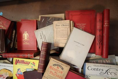Collection of antique and modern books, comics,...