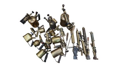 Copper flashlight set 



Please ask for...