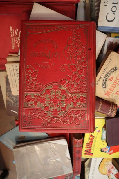 Collection of antique and modern books, comics,...