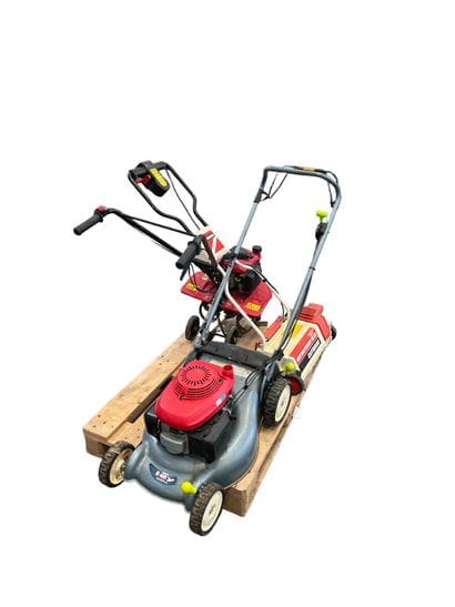 PALETTE, two lawnmowers (as is) 



Please...