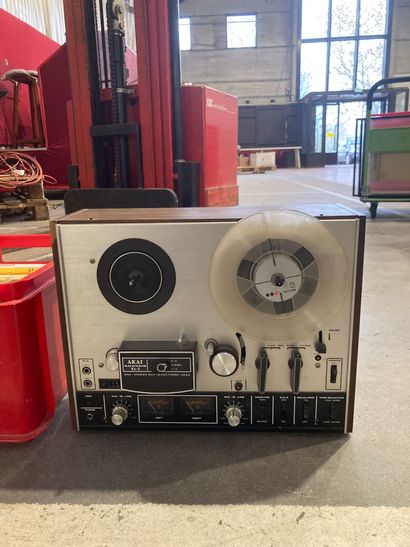 Lot including:
Two Larousse medical, Two...