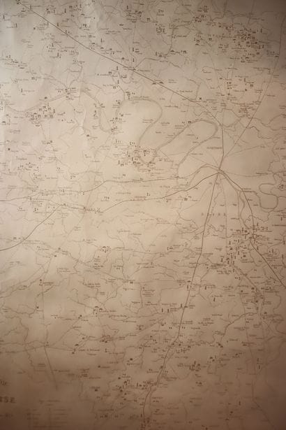Three maps including :
- Archaeological map...