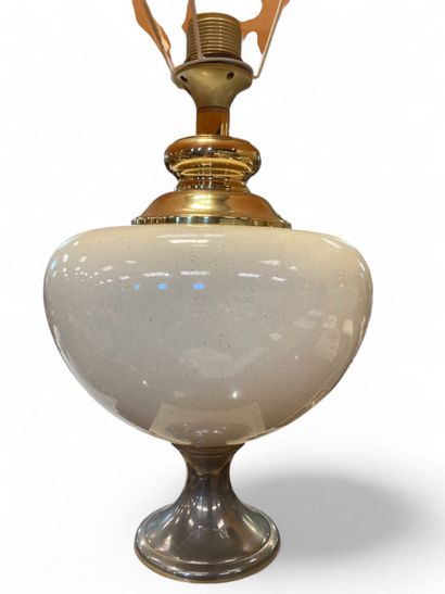Pair of ceramic lamps with imitation travertine...