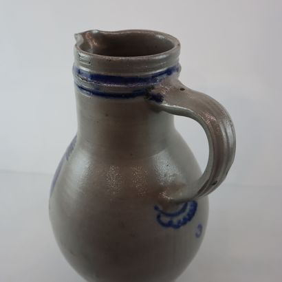 Alsace Betschdorf.
Large stoneware beer pitcher...