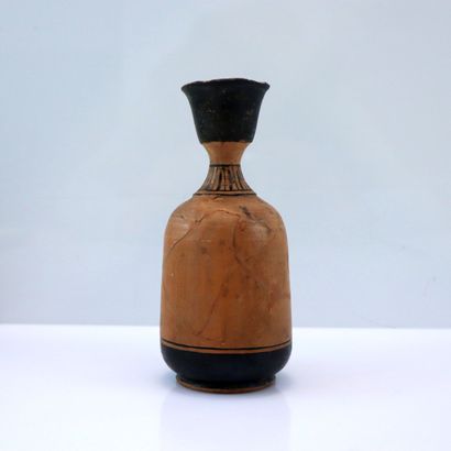 Terracotta vase 
Height: 12 cm Diameter:...