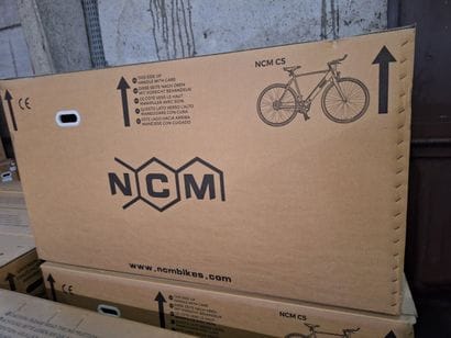 REF 929 - NCM C5 Electric Bike, size M, blue...