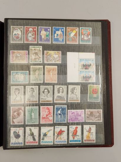 Suite of four stamp albums, mainly Belgian:...