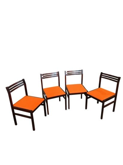 Set of four dark wood chairs - circa 1970
Orange...
