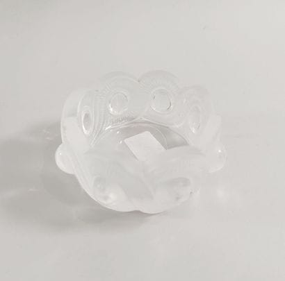LALIQUE France - Coupelle model GAO
Moulded-pressed...