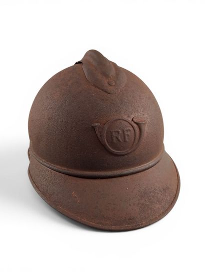 MILITARIA
Set of two helmets:
- one German...