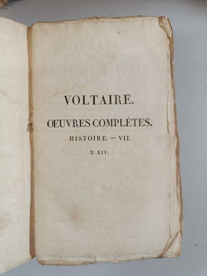 VOLTAIRE - Set of 17 volumes of the complete...