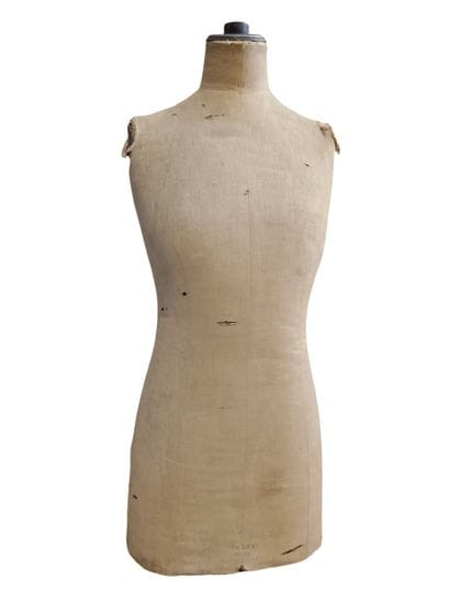 Set of two female mannequins: 
- STOCKMAN,...