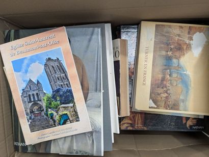 ART BOOKS
Lot consisting of 3 boxes of various...
